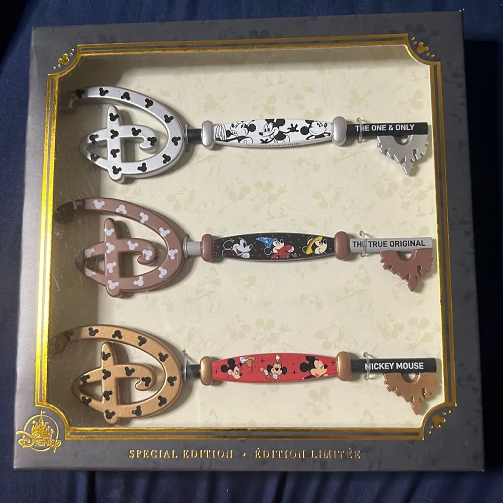 Disney Mickey Mouse 3pc key set